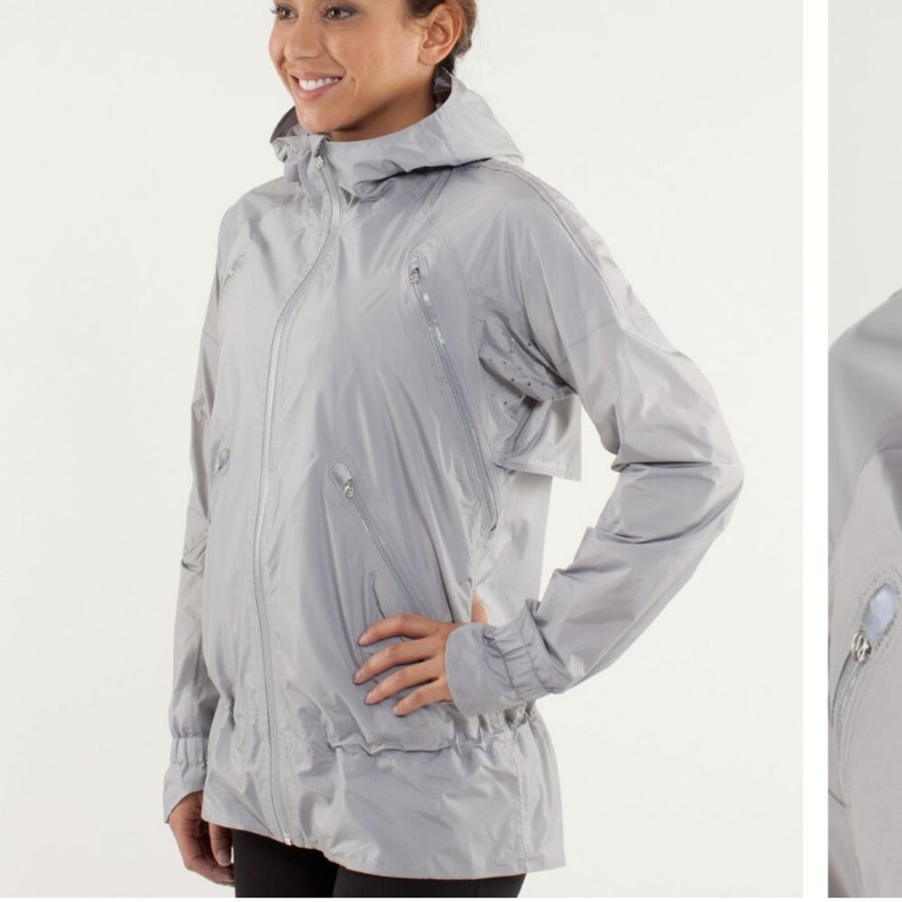 Lululemon Run: Make It Rain Jacket in Silver Slate Sz 4